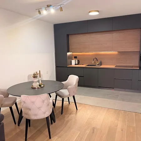 Noir De Luxe شقة *